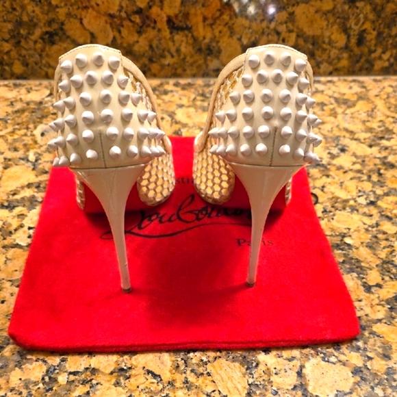 Elegant Cream Spiked Heels - Picture 5 of 16